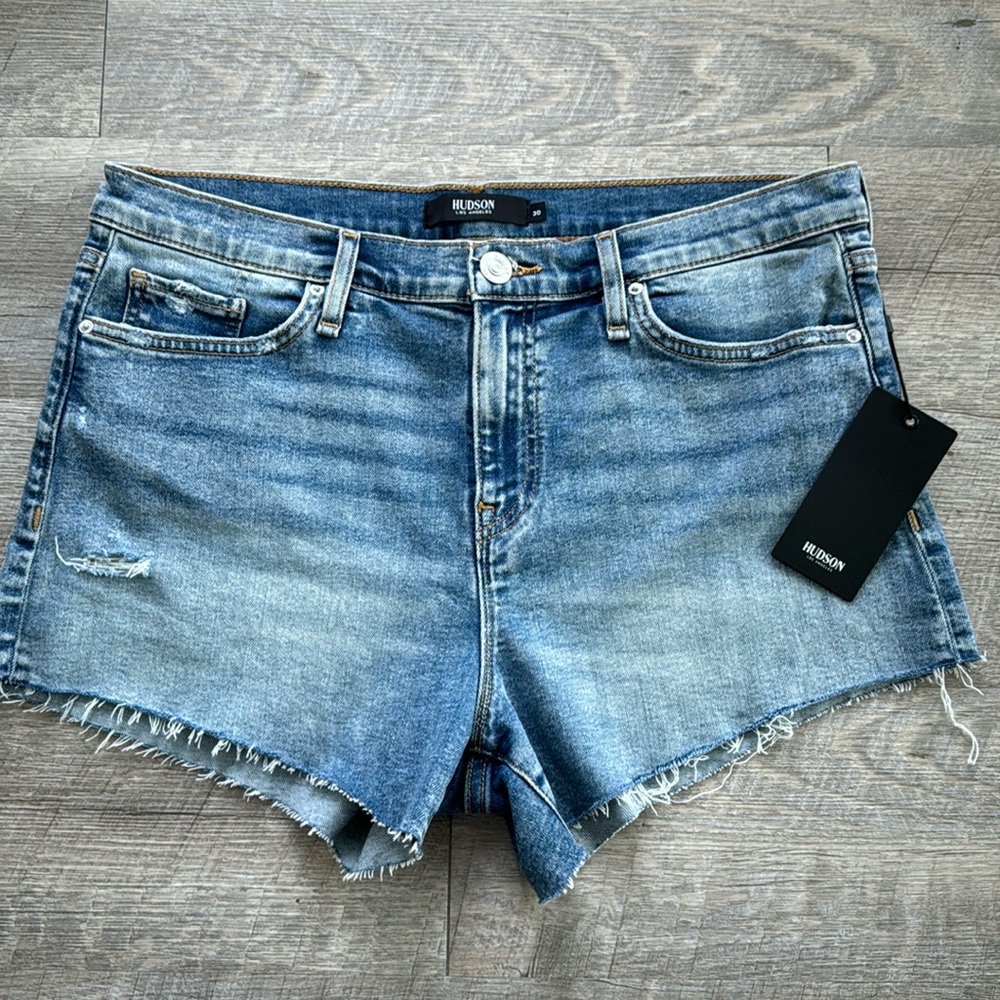 Hudson Gemma Shorts Size 30 NWT